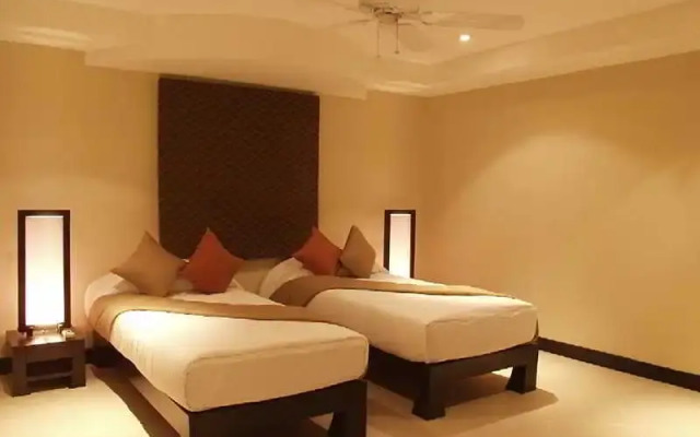 Aspasia By Resava Group