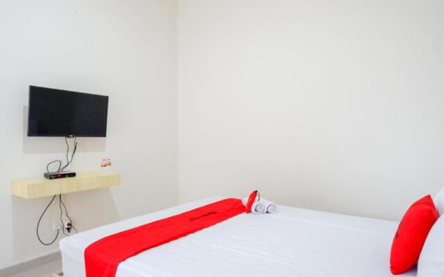 RedDoorz near Pacific Mall Tegal 2