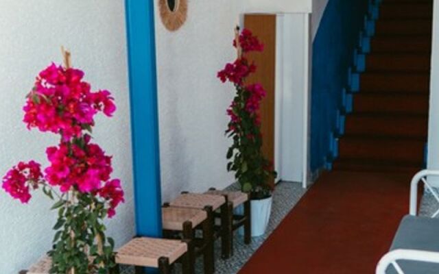 Simirna Sahil Otel