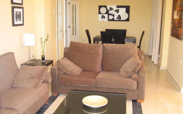 Frontal Sea Views Penthouse 382