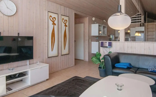6 Person Holiday Home in Tarm