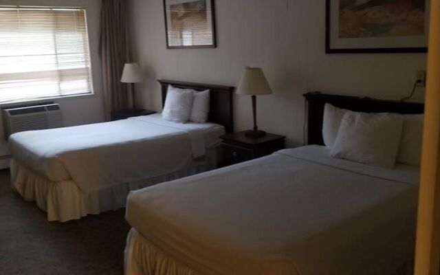 Tomac Motor Inn