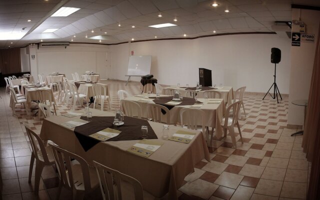 Las Musas Hotel & Casino