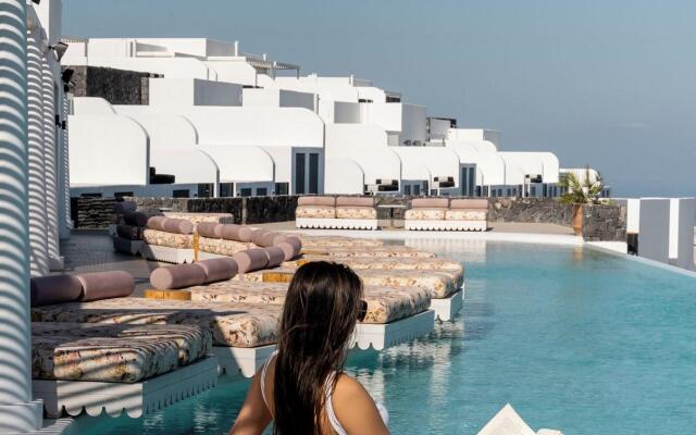 Cresanto Luxury Suites - Adults Only