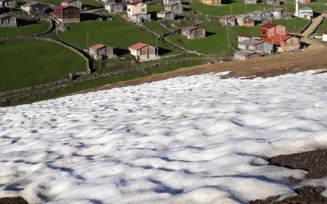 Migroras Otel & Restaurant - Karestel Yaylasi