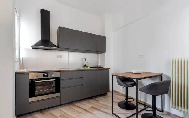 Arco - 2-BR Apt in the Heart of Athens