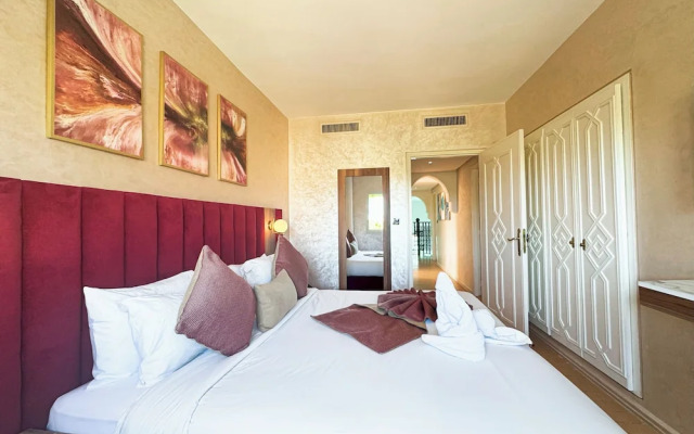 Luxurious Duplex in a Peaceful Resort
