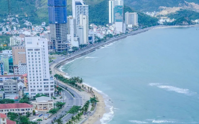 Sunrise Hon Chong Ocean View Apartment