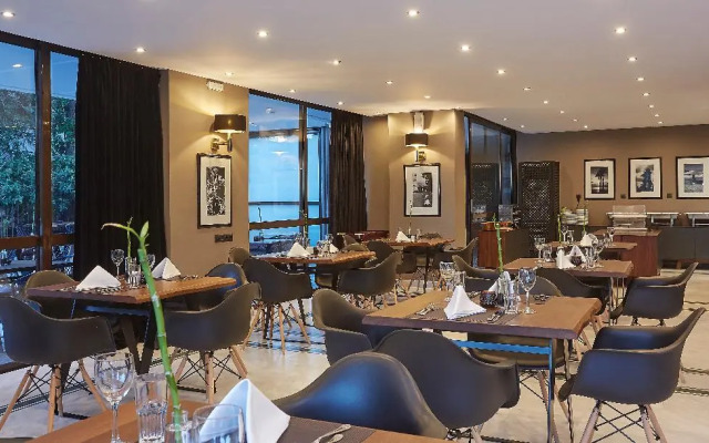 Athenian Riviera Hotel & Suites