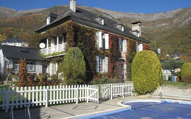 Maison Mayou