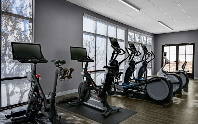 DoubleTree by Hilton Denver International Airport