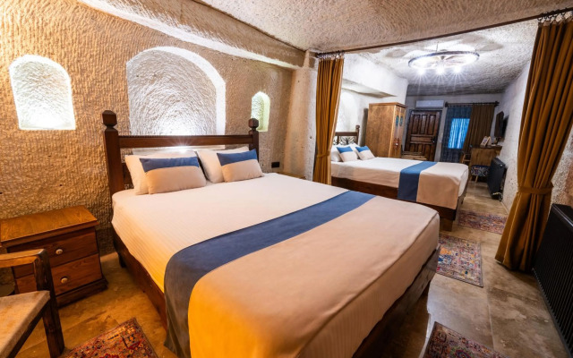 Mysterious Cave Suites
