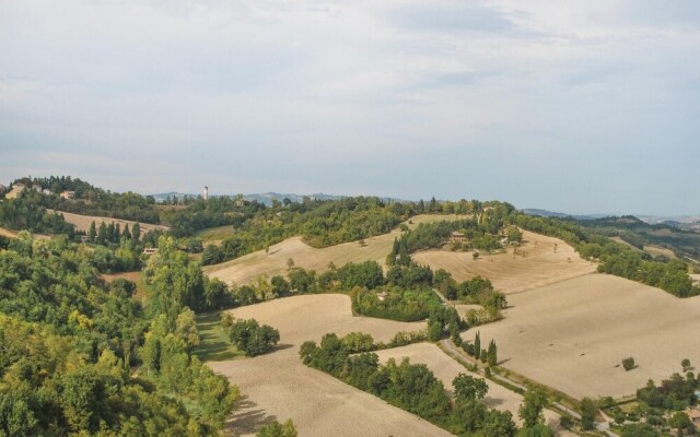 Nice Apartment in Montefelcino With 2 Bedrooms and Wifi