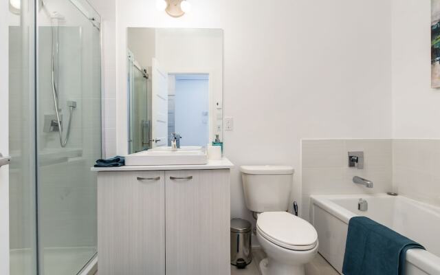Sunny 2BR on Plateau Mont-Royal