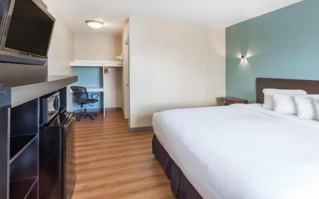 Oceanside Travelodge
