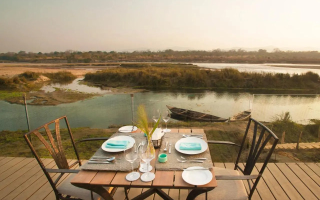Meghauli Serai Chitwan National Park - A Taj Safari Lodge