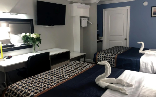 Destin Inn and Suites