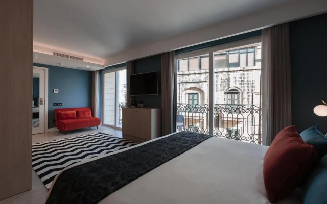 123 MAINSTREET boutique hotel