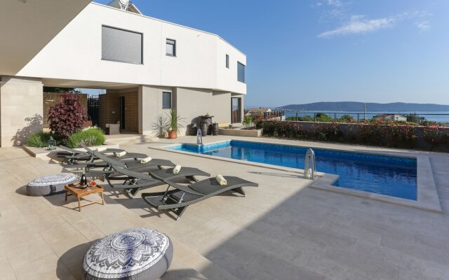 Villa Adria