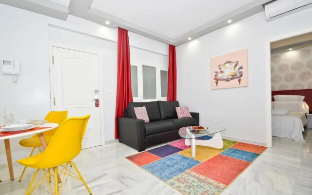 The Zentral Arenal Suites