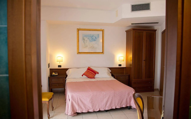 Andromaco Palace Hotel