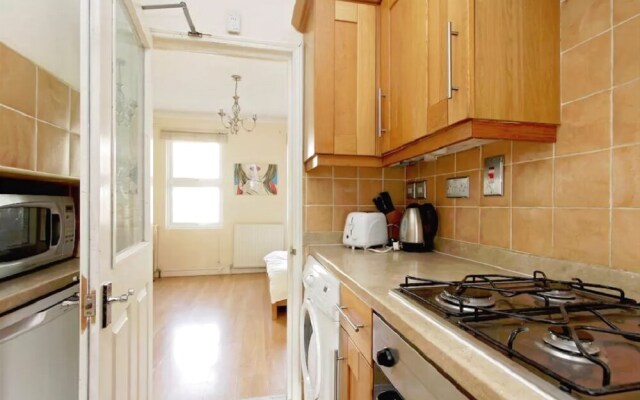 Apartment 123 Broadley