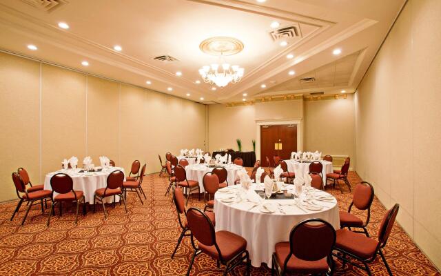 Holiday Inn Conference Center Edmonton South by IHG