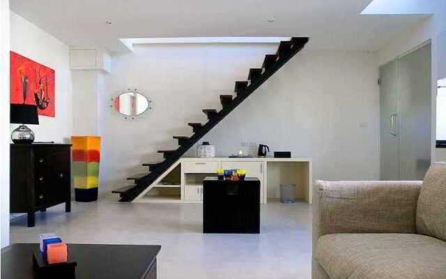 Rooms At The 9Th