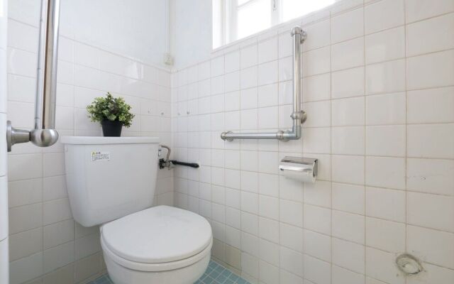 Naha Condominium Maejima House