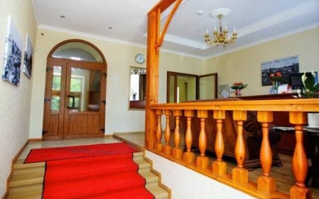 Lucia Hotel - Ludza