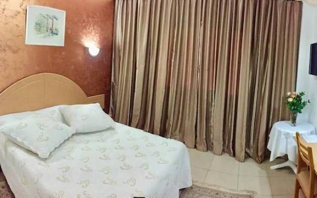 Hotel Yasmine