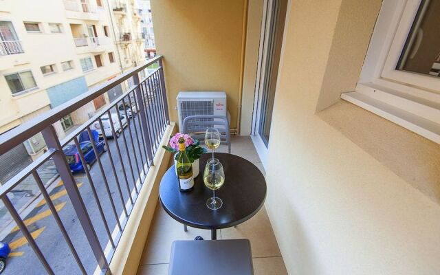 Villa Serafina Apartments