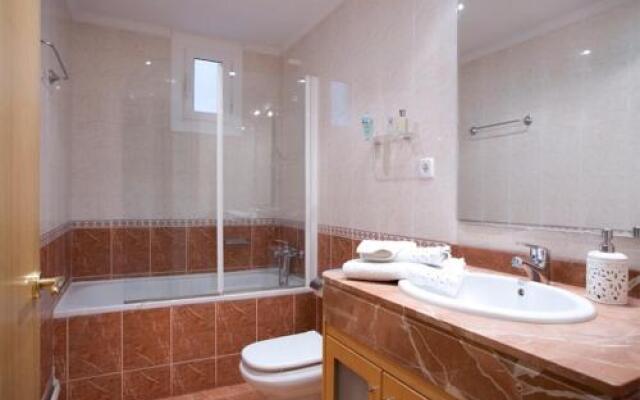 Gran vía Classic Apartment