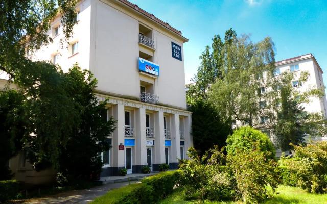 University Hotel