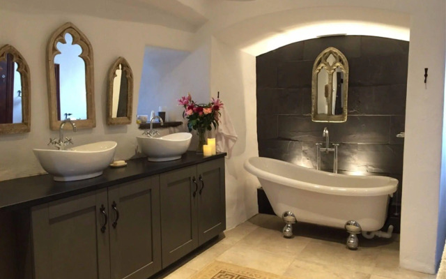 Castle Levan B&B