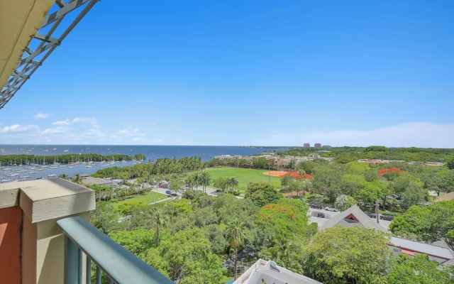 Ocean View 2 Bedroom in Coconut Grove