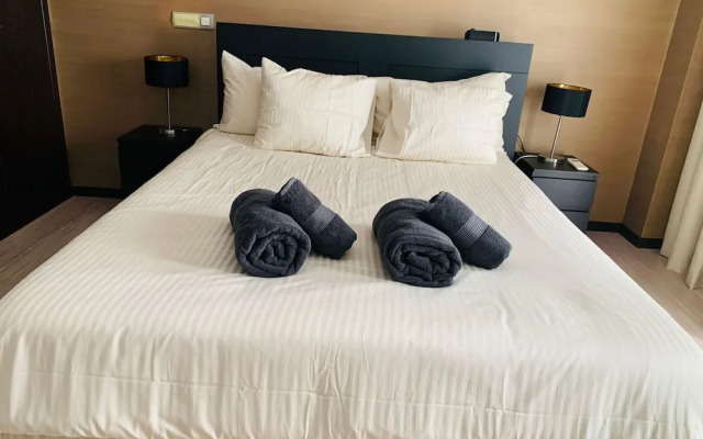 Modern Flat Near Lisbon