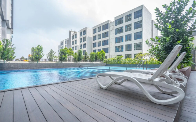 OYO 90183 D' Summit Residence 2bhk