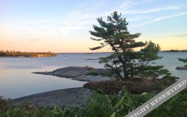 Gwanatchewan Cottage - Private Island