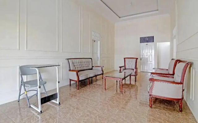 Guest House 513 Syariah By OYO
