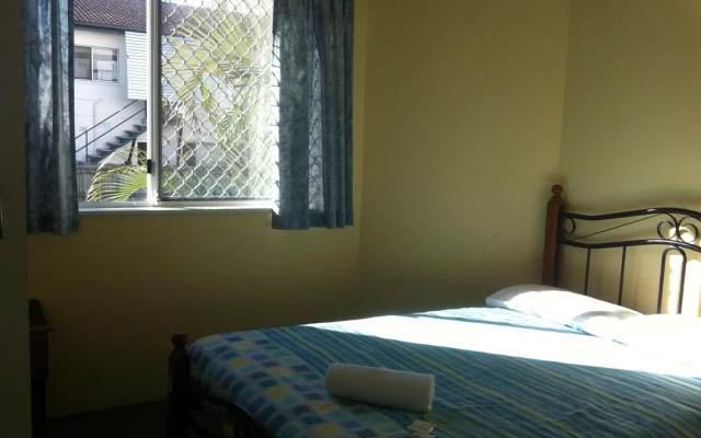 Bayviews & Harbourview Holiday Apartments
