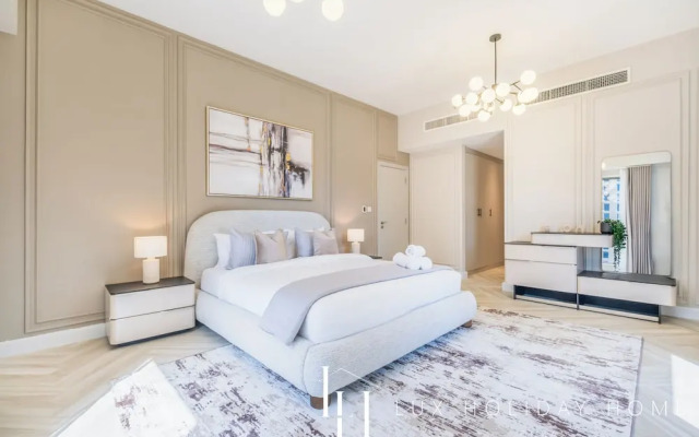 LUX The Luxurious Central JBR Suite 2