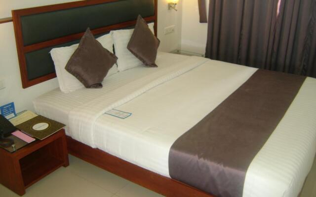 Hotel Marina Residency
