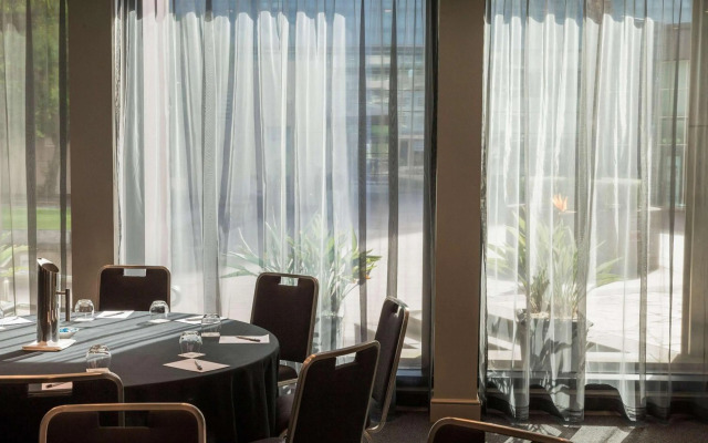 Quay West Suites Melbourne