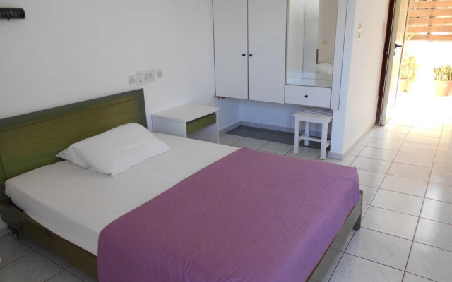 iLissos Apartments