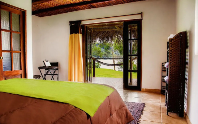 Sauce Lodge Laguna Azul