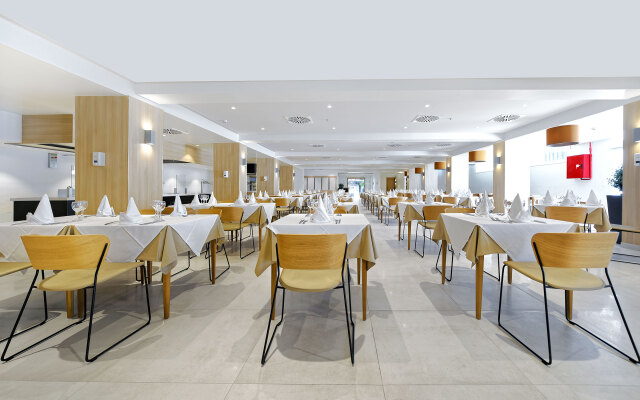Aequora Lanzarote Suites