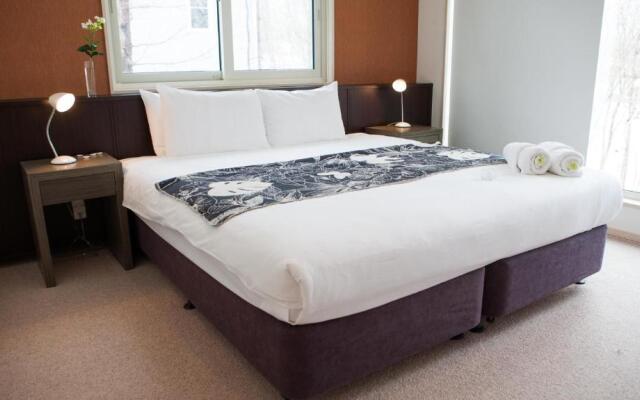 Yutaka Townhouse