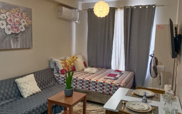 Condo in Lapu-lapu wd 3 Pools/free Wifi&netflix