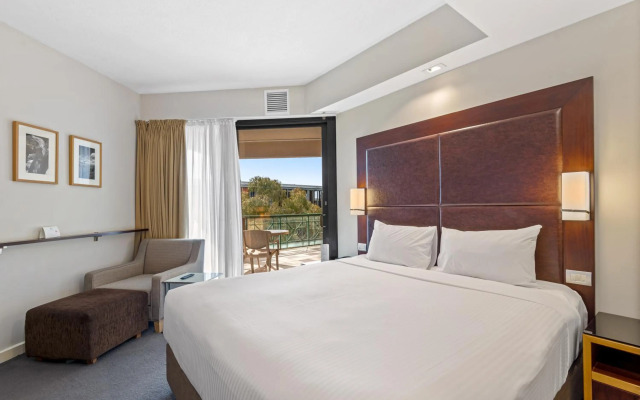Amora Hotel Riverwalk Melbourne